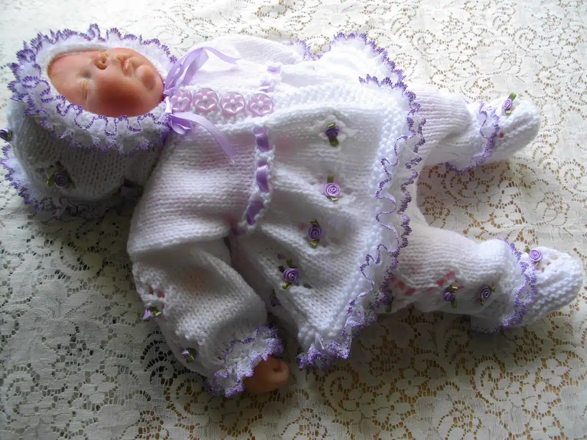 Reborn Doll Matinee Set Knitting Pattern 008