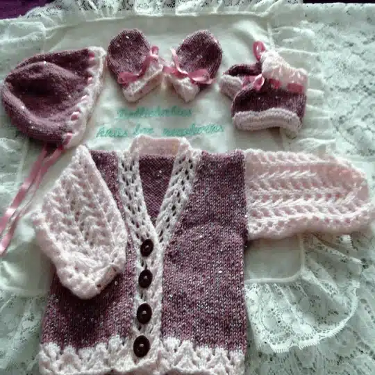 Girl's lacy sleeve cardigan set knitting pattern