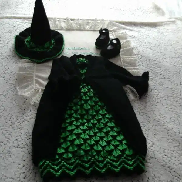 Halloween witches dress set knitting pattern